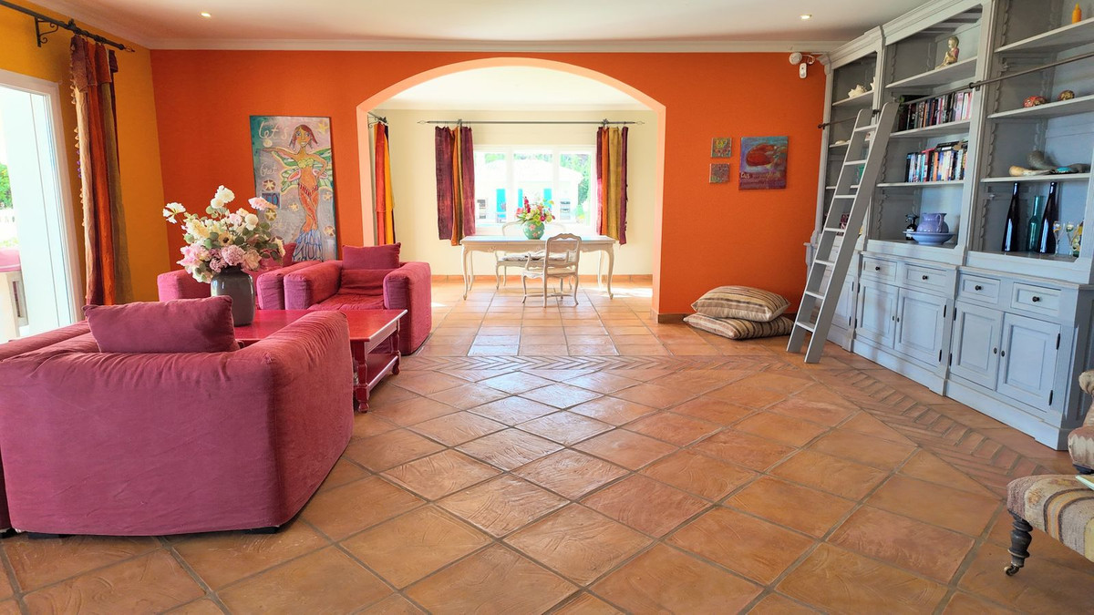 6 Bed Townhouse for sale in Mijas Costa Del Sol, Málaga, Spain