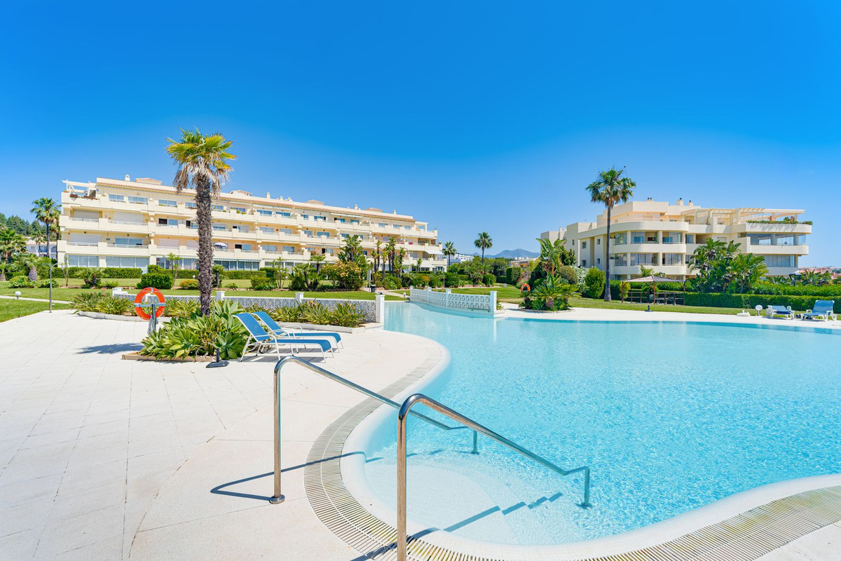 2 Bed Apartment for sale in El Chaparral Costa Del Sol, Málaga, Spain
