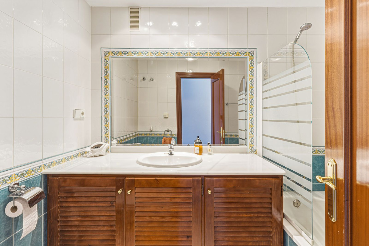 2 Bed Apartment for sale in El Chaparral Costa Del Sol, Málaga, Spain