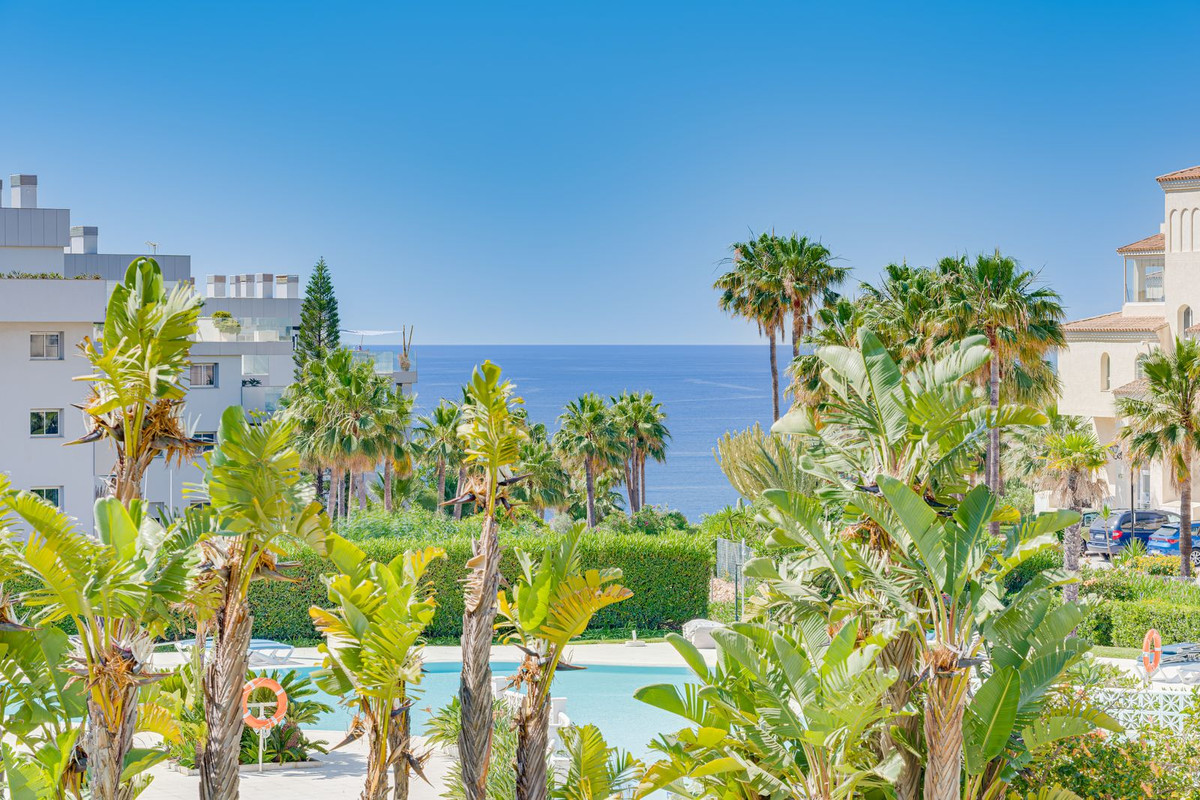 2 Bed Apartment for sale in El Chaparral Costa Del Sol, Málaga, Spain