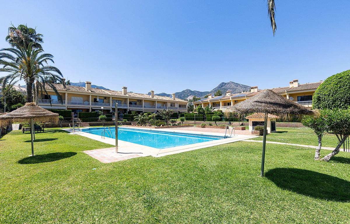 Se vende Adosada de 2 dormitorios en Costa Del Sol, Málaga, España