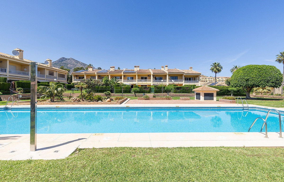 Se vende Adosada de 2 dormitorios en Costa Del Sol, Málaga, España