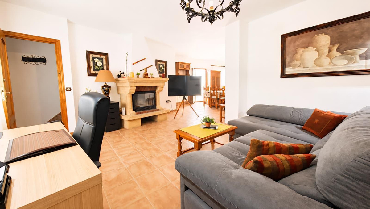 Se vende Adosada de 8 dormitorios en Costa Del Sol, Málaga, España