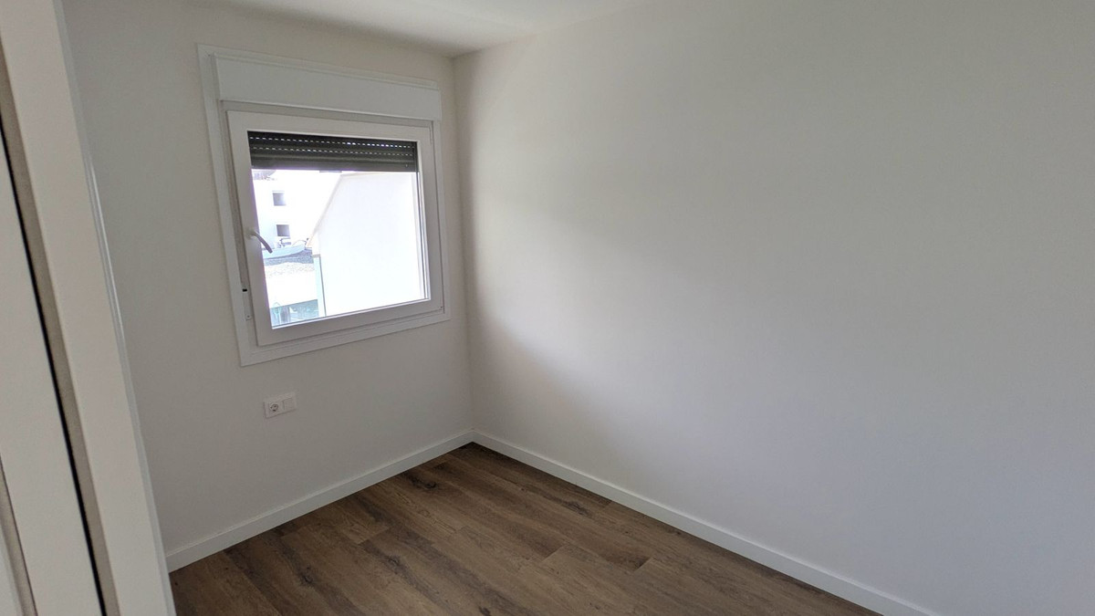 2 Bed Apartment for sale in Torreblanca Costa Del Sol, Málaga, Spain