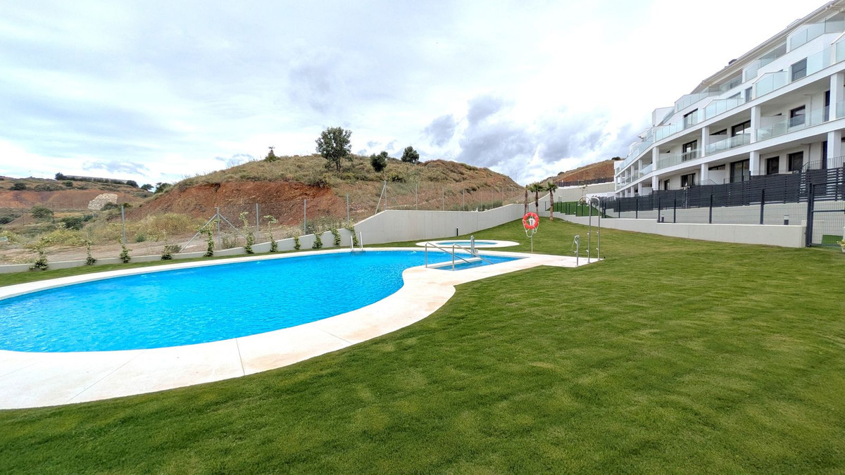 2 Bed Apartment for sale in Torreblanca Costa Del Sol, Málaga, Spain
