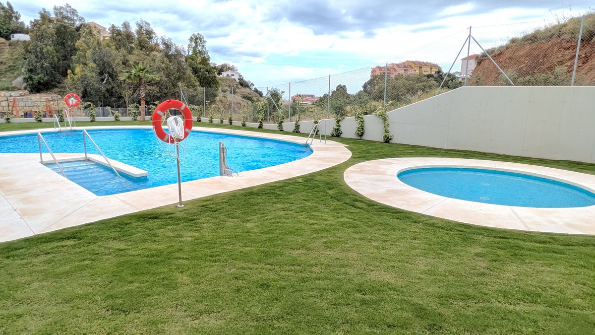 2 Bed Apartment for sale in Torreblanca Costa Del Sol, Málaga, Spain