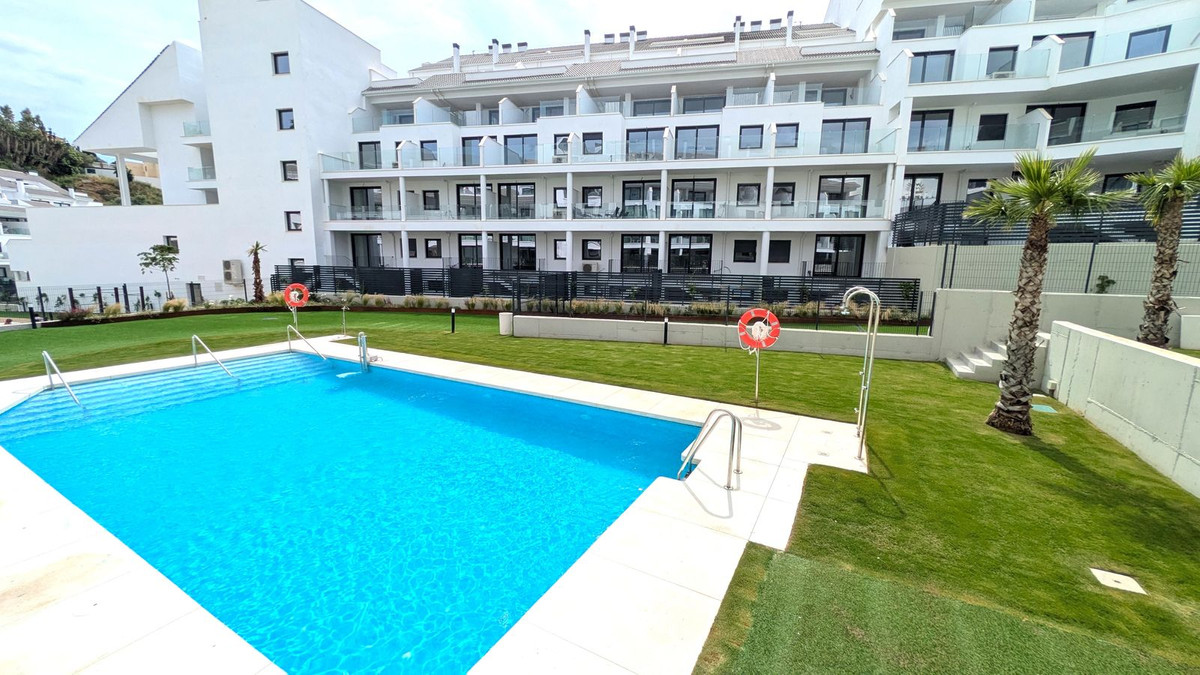 2 Bed Apartment for sale in Torreblanca Costa Del Sol, Málaga, Spain
