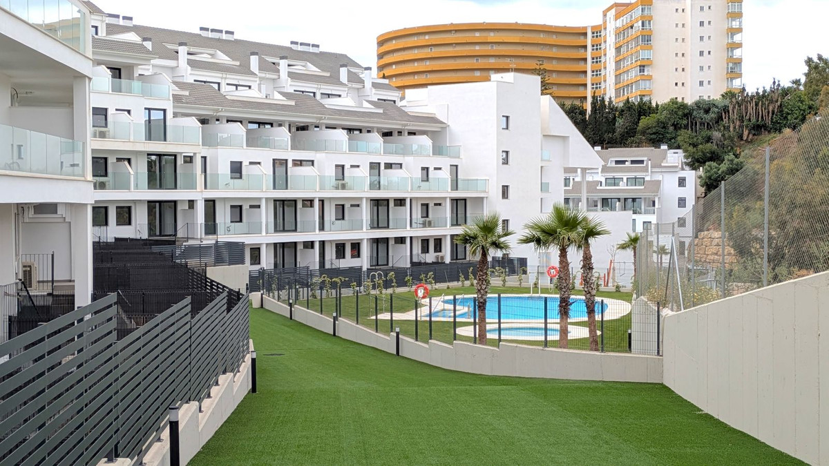 2 Bed Apartment for sale in Torreblanca Costa Del Sol, Málaga, Spain