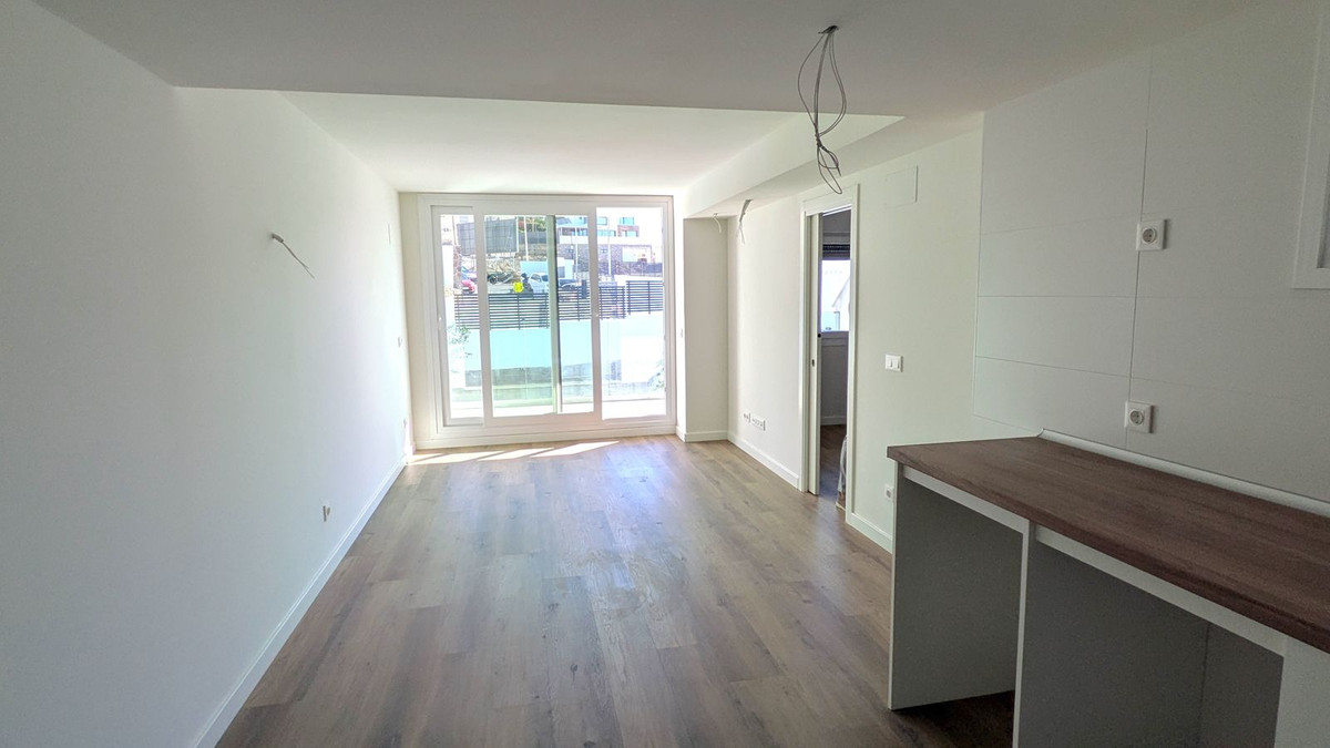 2 Bed Apartment for sale in Torreblanca Costa Del Sol, Málaga, Spain