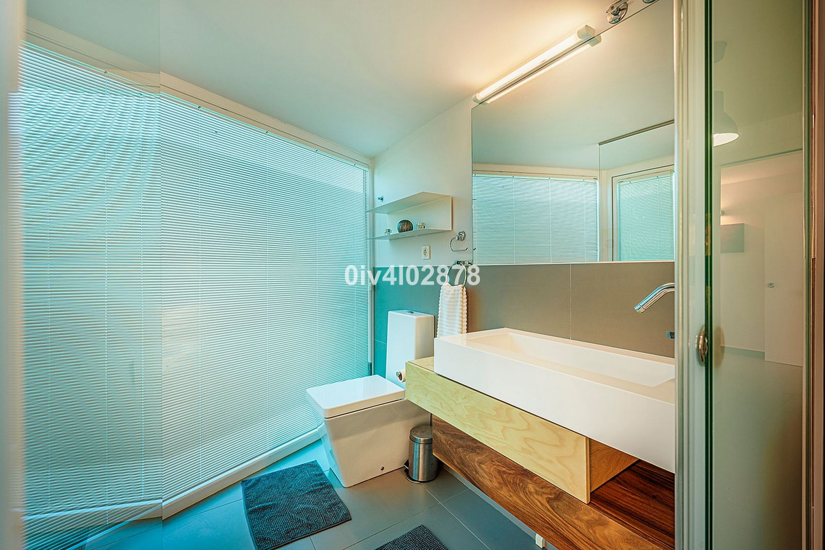 2 Bed Apartment for sale in Higueron Costa Del Sol, Málaga, Spain