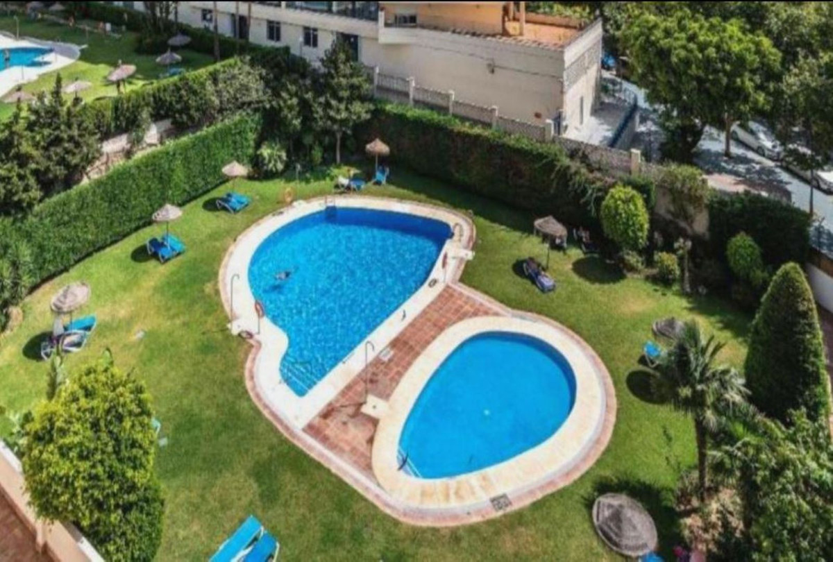 2 Bed Apartment for sale in Marbesa Costa Del Sol, Málaga, Spain