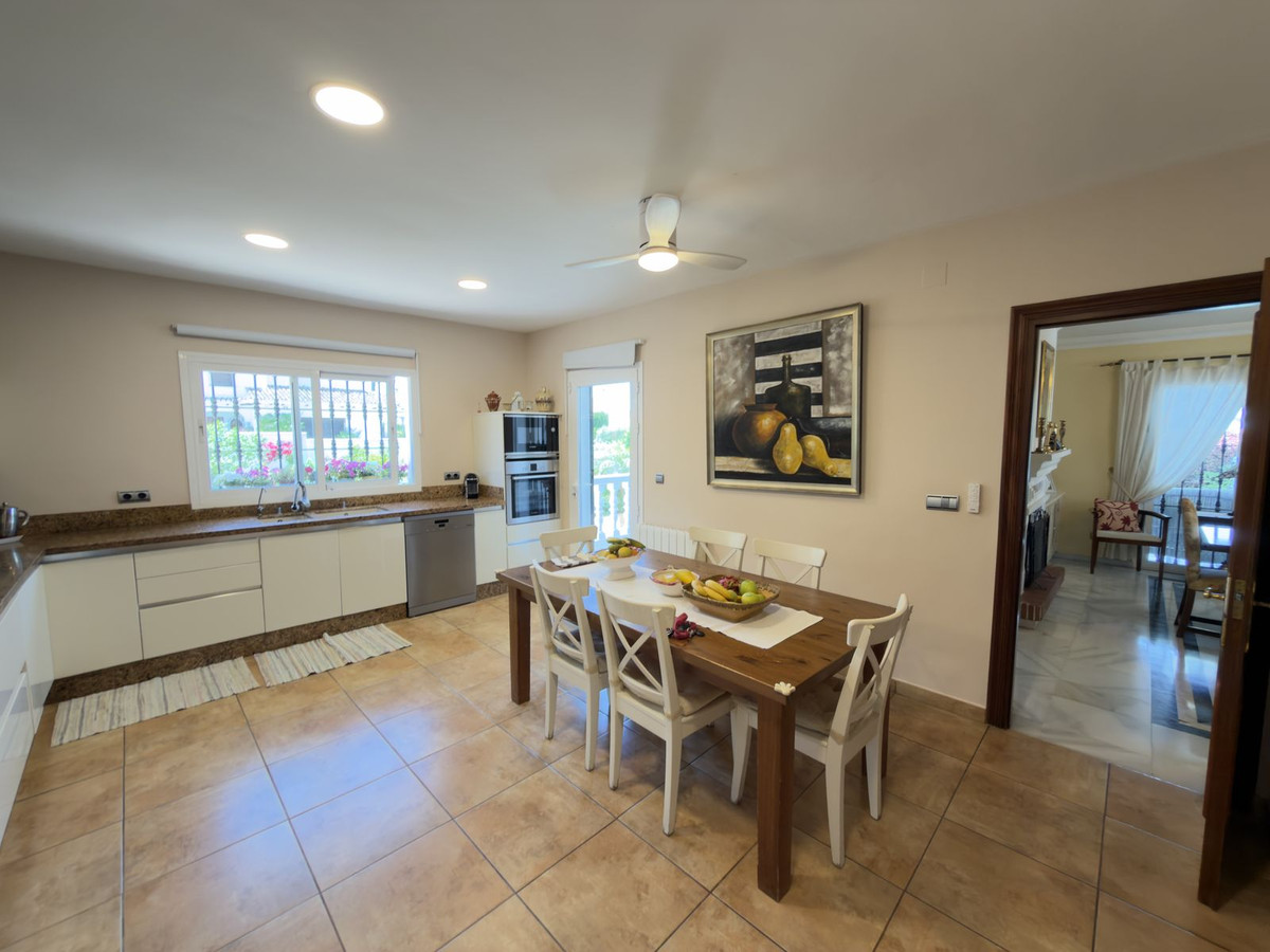 4 Bed Townhouse for sale in San Pedro De Alcántara Costa Del Sol, Málaga, Spain