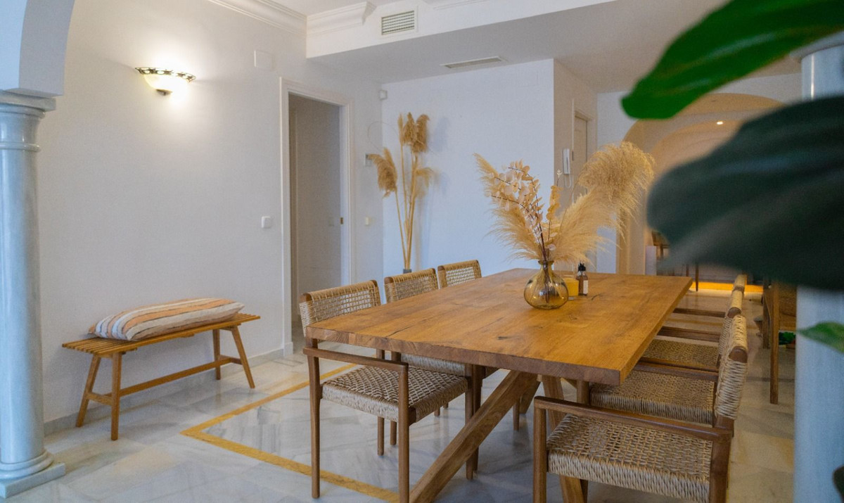 2 Bed Apartment for sale in Nueva Andalucía Costa Del Sol, Málaga, Spain