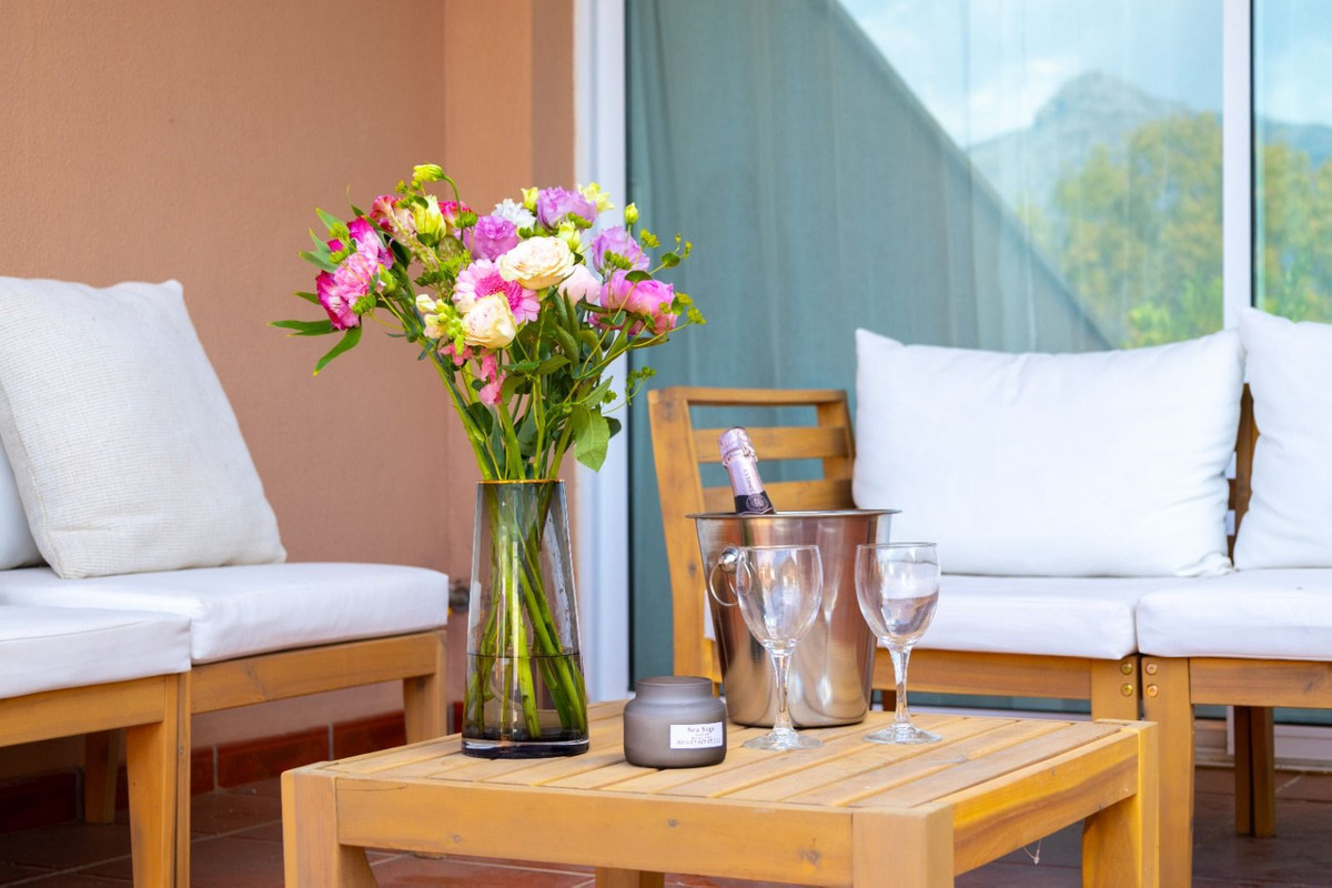 2 Bed Apartment for sale in Nueva Andalucía Costa Del Sol, Málaga, Spain