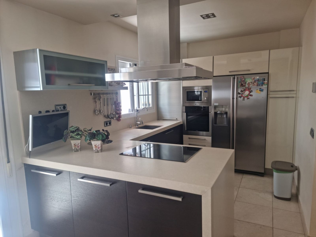 5 Bed Townhouse for sale in Estepona Costa Del Sol, Málaga, Spain