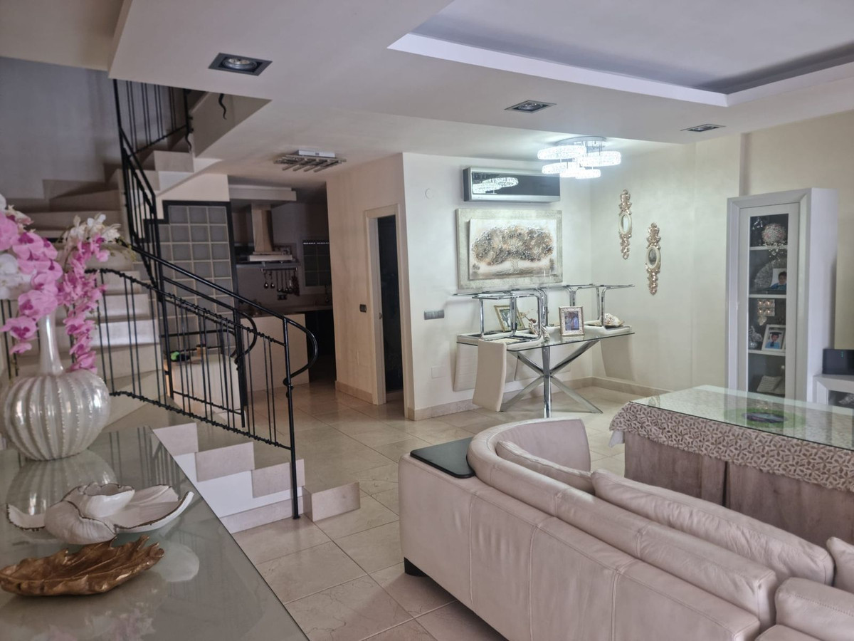 5 Bed Townhouse for sale in Estepona Costa Del Sol, Málaga, Spain