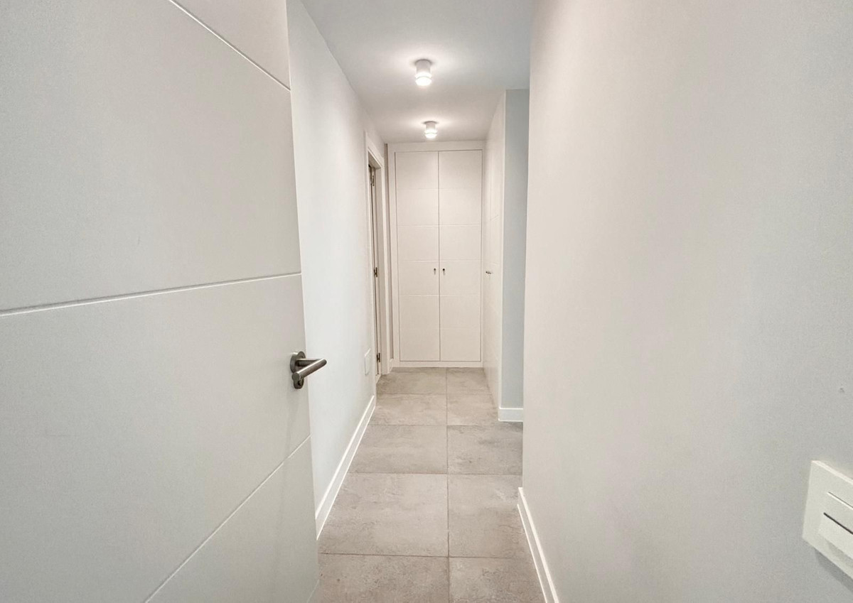 Se vende Apartamento Planta Media de 3 dormitorios en Costa Del Sol, Málaga, España