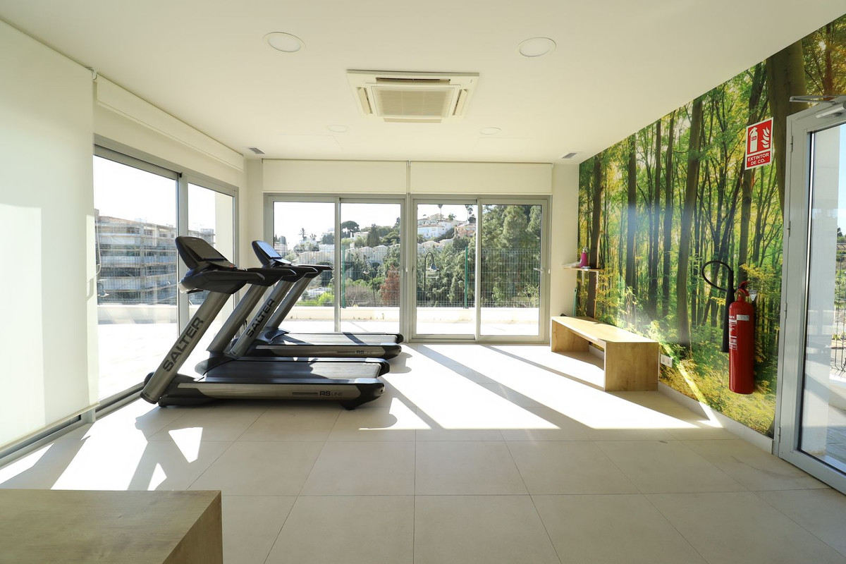 Se vende Apartamento Planta Media de 3 dormitorios en Costa Del Sol, Málaga, España