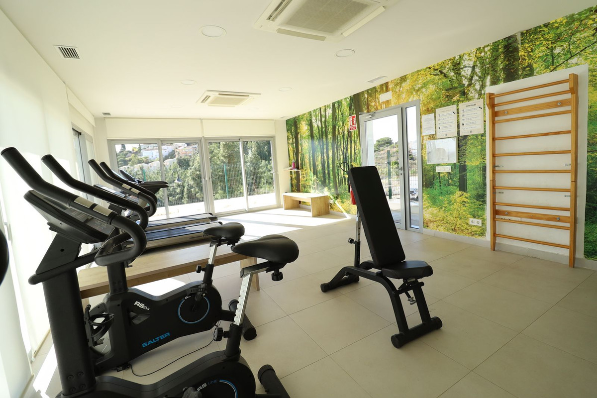 Se vende Apartamento Planta Media de 3 dormitorios en Costa Del Sol, Málaga, España