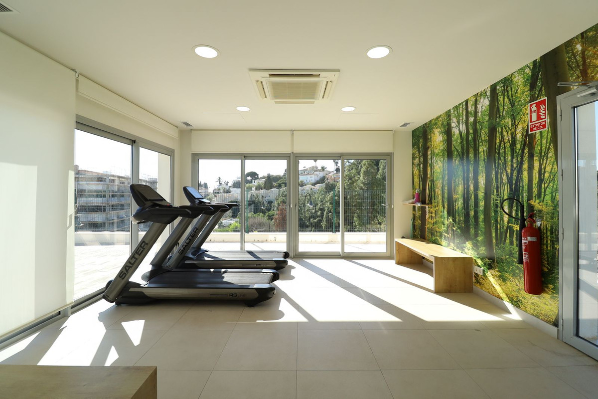 Se vende Apartamento Planta Media de 3 dormitorios en Costa Del Sol, Málaga, España