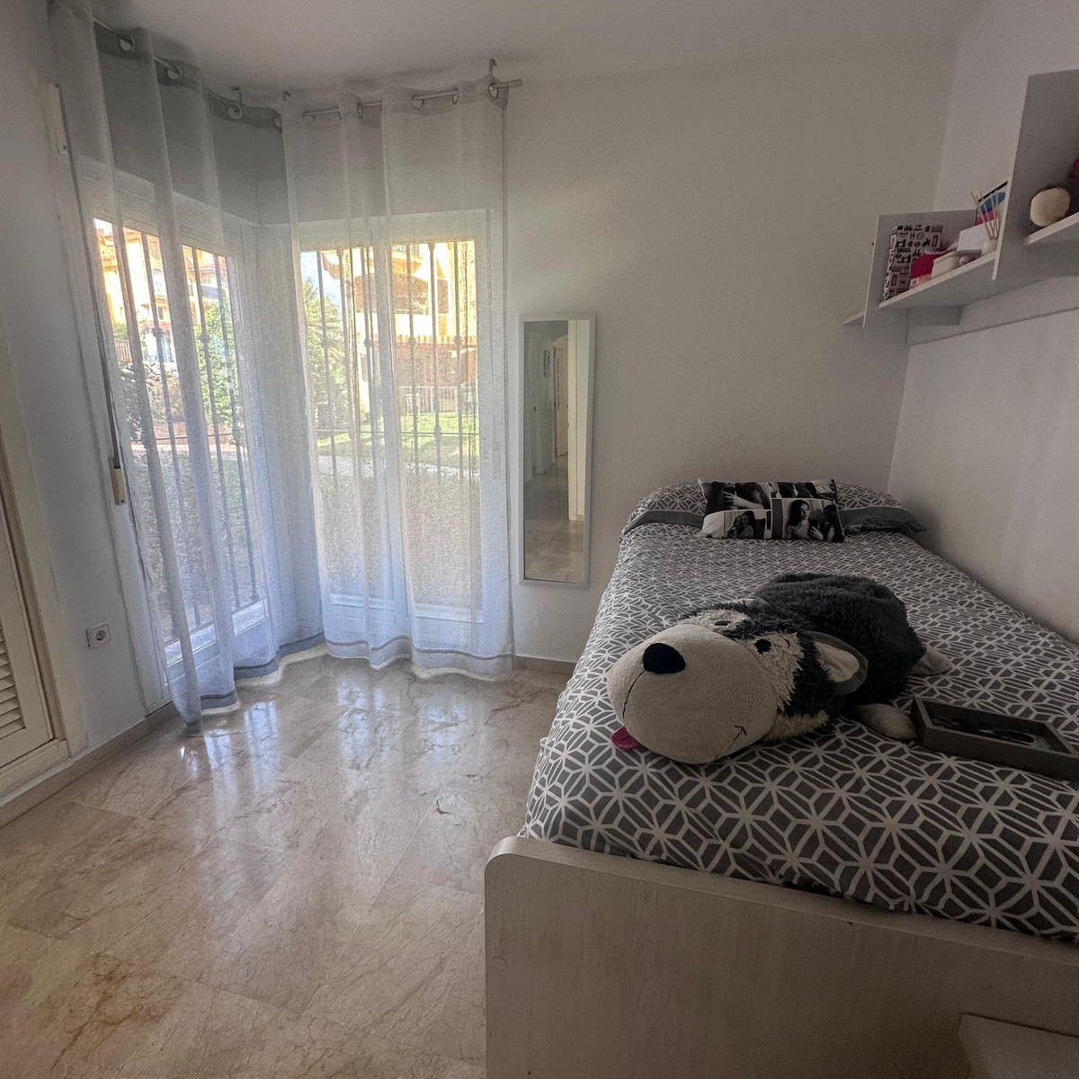Se vende Apartamento Planta Baja de 3 dormitorios en Costa Del Sol, Málaga, España
