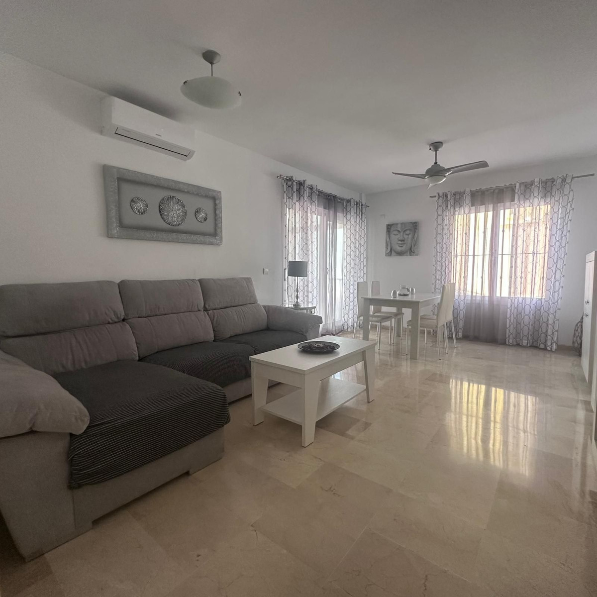 Se vende Apartamento Planta Baja de 3 dormitorios en Costa Del Sol, Málaga, España