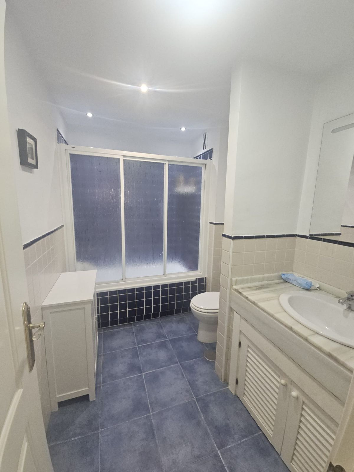 Se vende Apartamento Planta Baja de 3 dormitorios en Costa Del Sol, Málaga, España