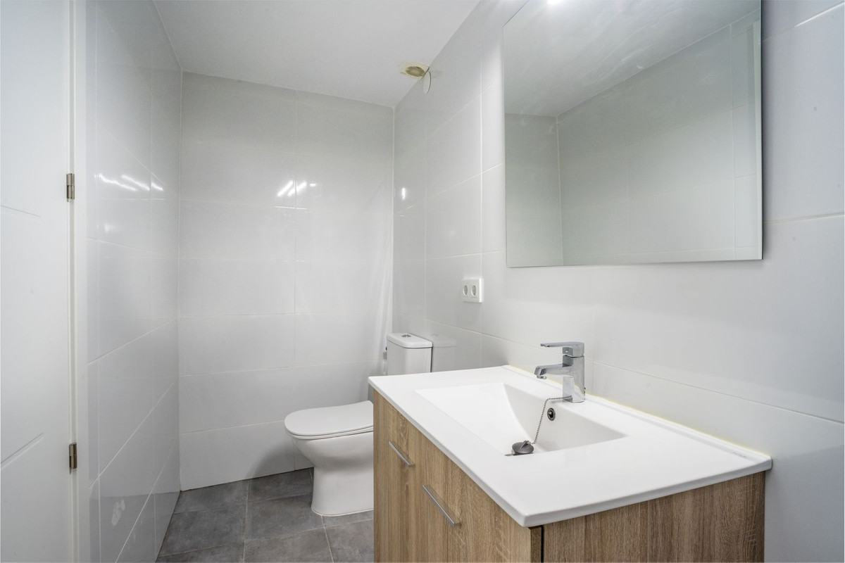 Se vende Apartamento Planta Baja de 1 dormitorios en Costa Del Sol, Málaga, España