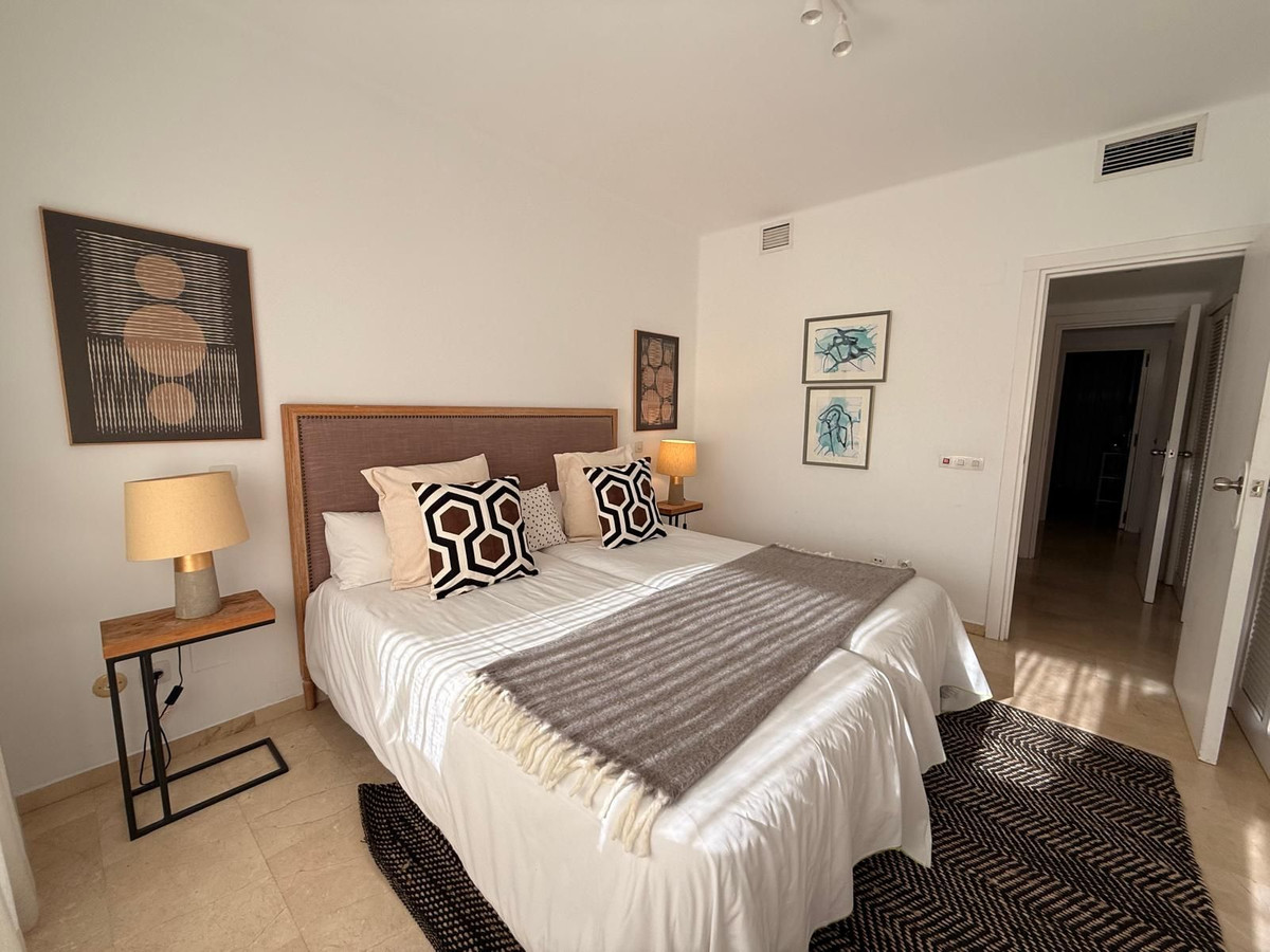 2 Bed Apartment for sale in The Golden Mile Costa Del Sol, Málaga, Spain