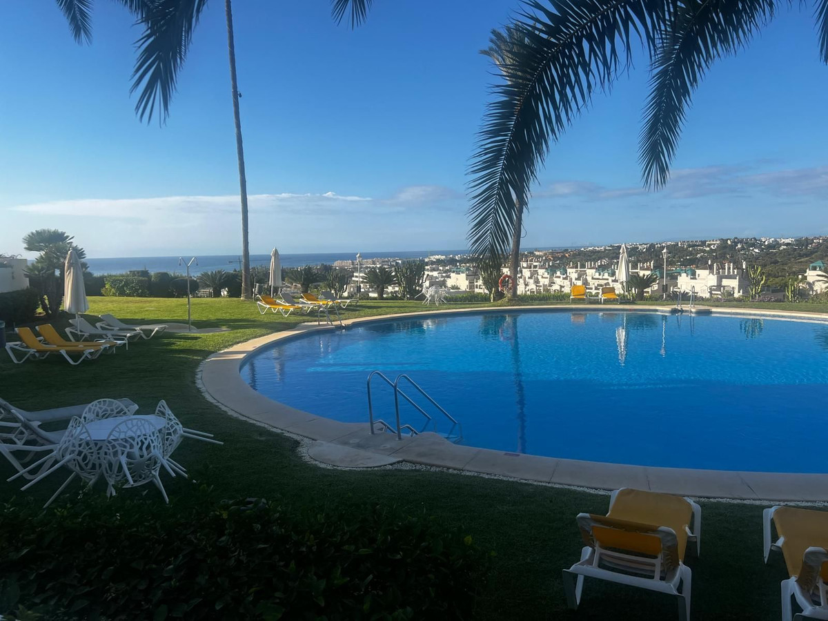 2 Bed Apartment for sale in The Golden Mile Costa Del Sol, Málaga, Spain
