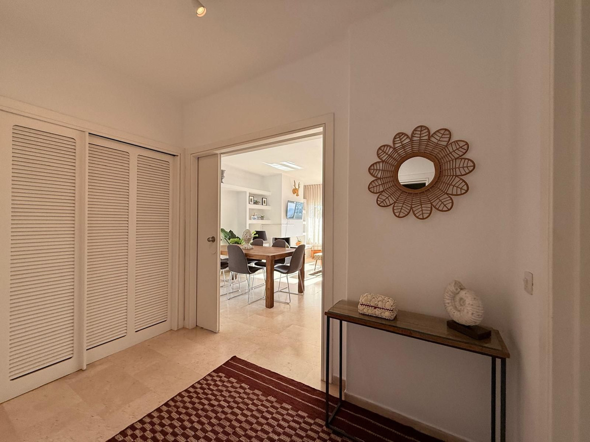 2 Bed Apartment for sale in The Golden Mile Costa Del Sol, Málaga, Spain