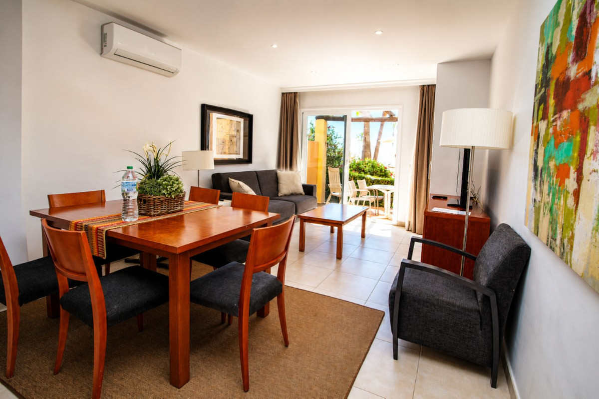2 Bed Apartment for sale in Mijas Costa Costa Del Sol, Málaga, Spain