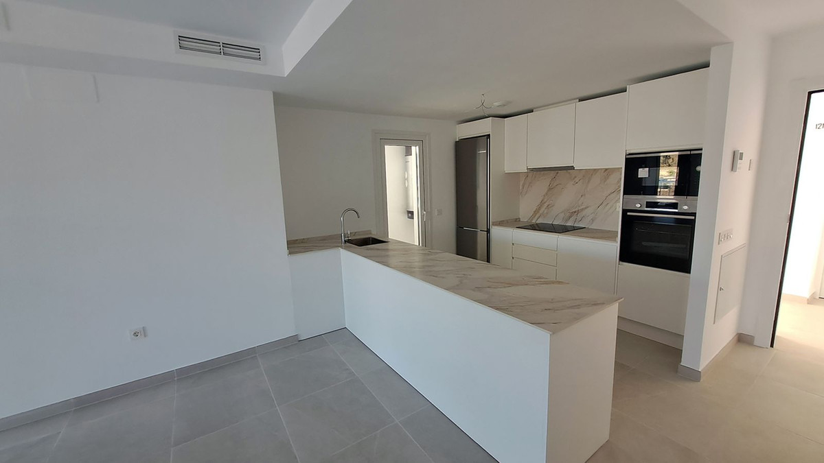 Se vende Apartamento Planta Media de 2 dormitorios en Costa Del Sol, Málaga, España