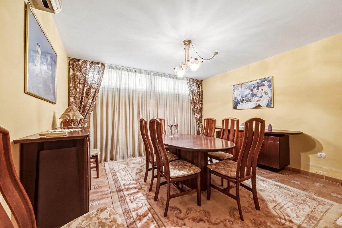 5 Bed Townhouse for sale in Benalmadena Costa Del Sol, Málaga, Spain