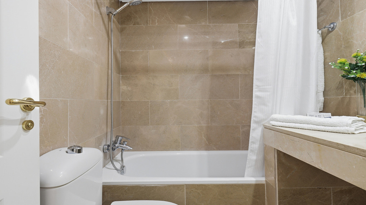 2 Bed Apartment for sale in San Luis De Sabinillas Costa Del Sol, Málaga, Spain