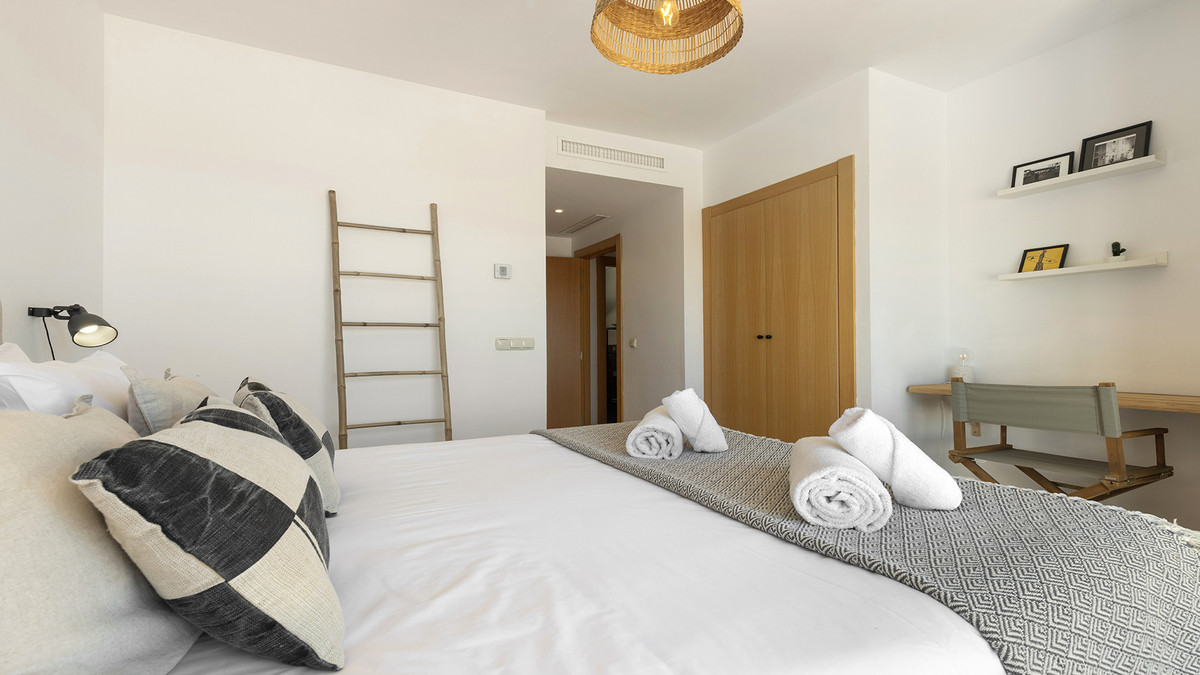 3 Bed Apartment for sale in Casares Costa Del Sol, Málaga, Spain