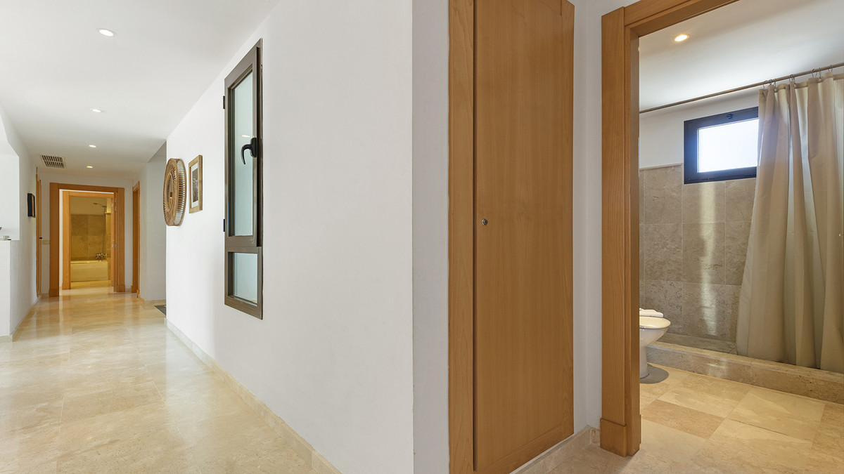 3 Bed Apartment for sale in Casares Costa Del Sol, Málaga, Spain