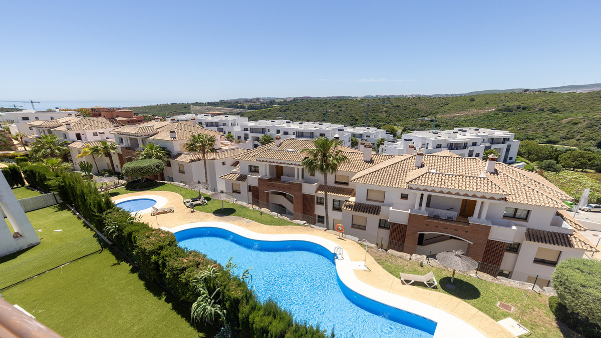 3 Bed Apartment for sale in Casares Costa Del Sol, Málaga, Spain