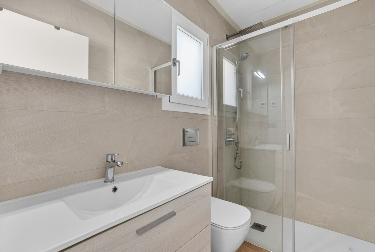 Se vende Villa - Chalet de 3 dormitorios en Costa Blanca, Alicante, España