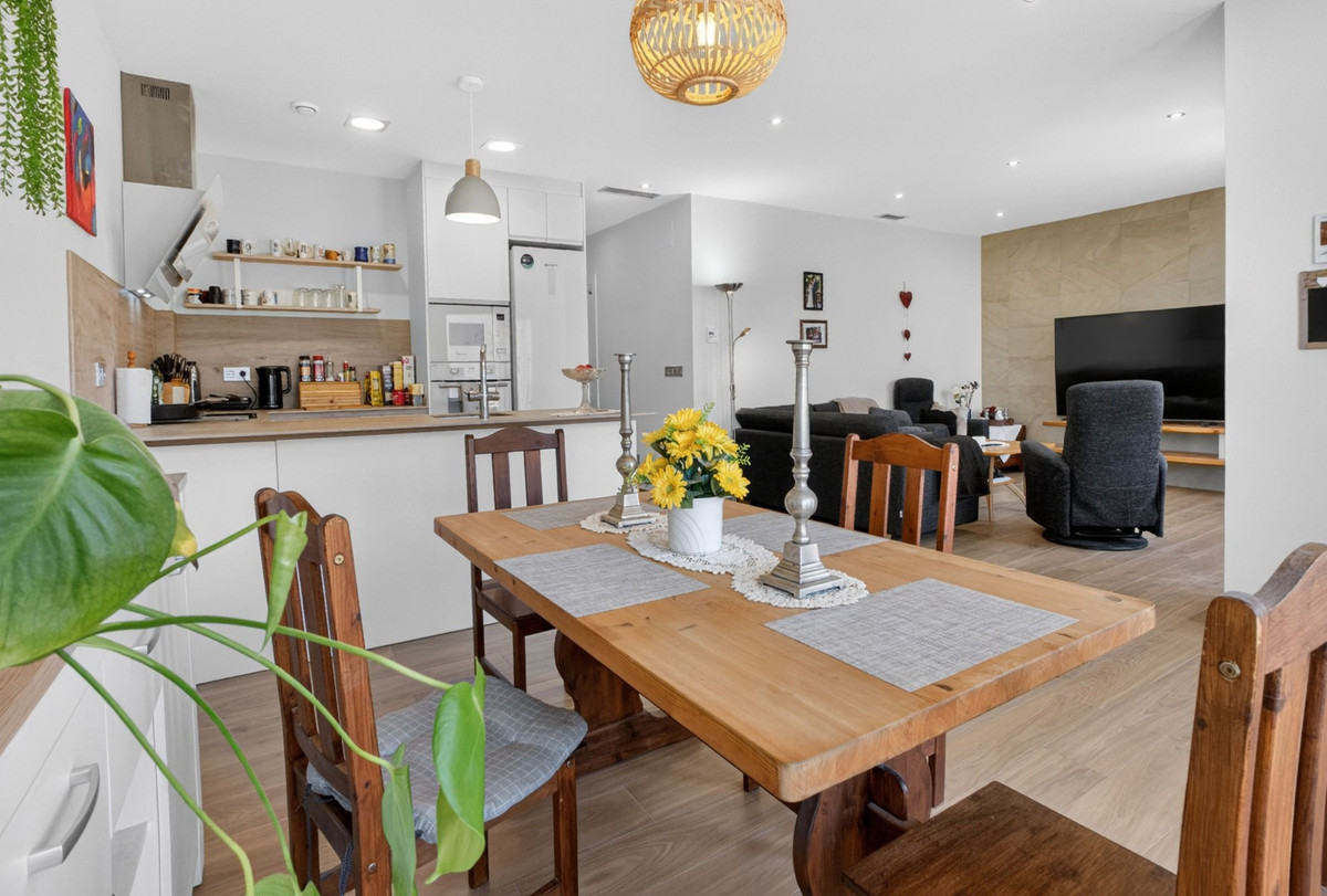 Se vende Villa - Chalet de 3 dormitorios en Costa Blanca, Alicante, España
