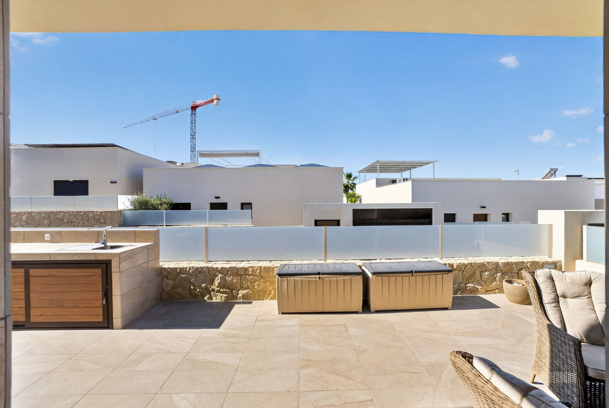 Se vende Villa - Chalet de 3 dormitorios en Costa Blanca, Alicante, España