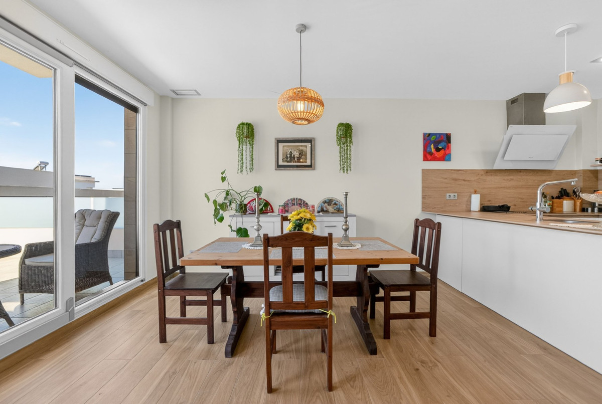 Se vende Villa - Chalet de 3 dormitorios en Costa Blanca, Alicante, España