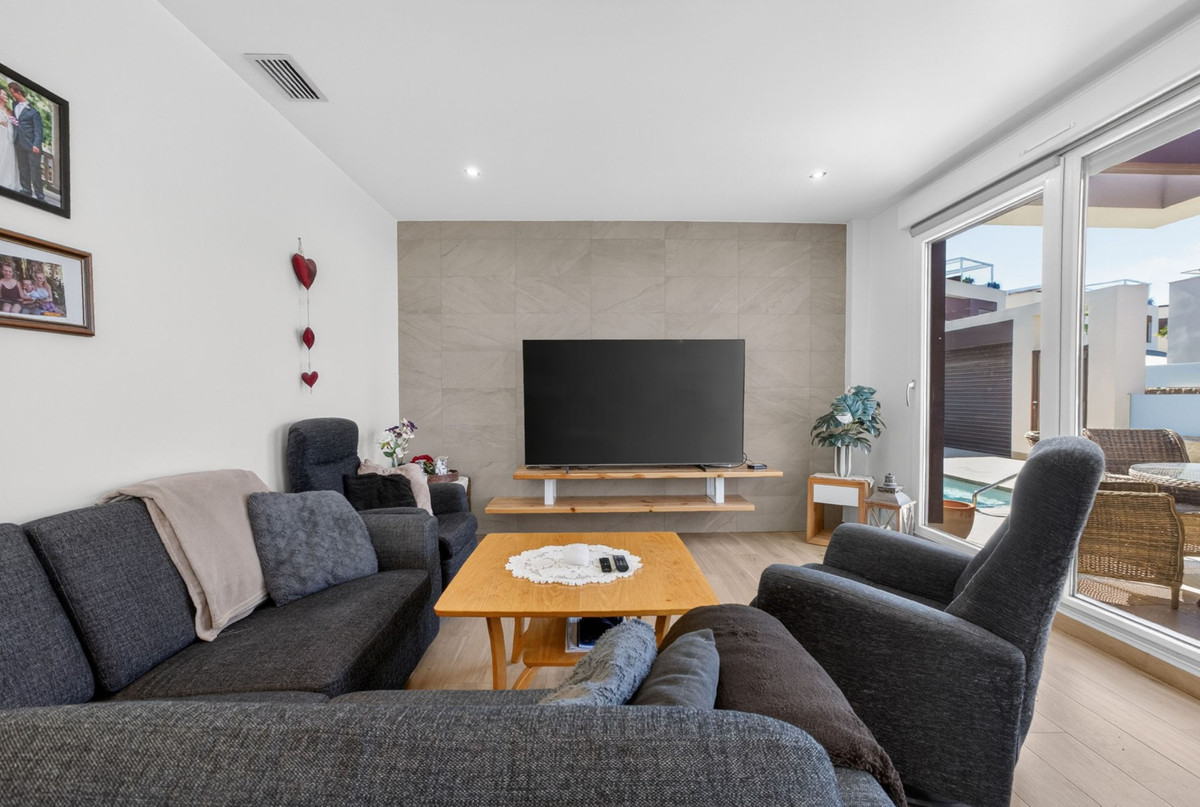 Se vende Villa - Chalet de 3 dormitorios en Costa Blanca, Alicante, España