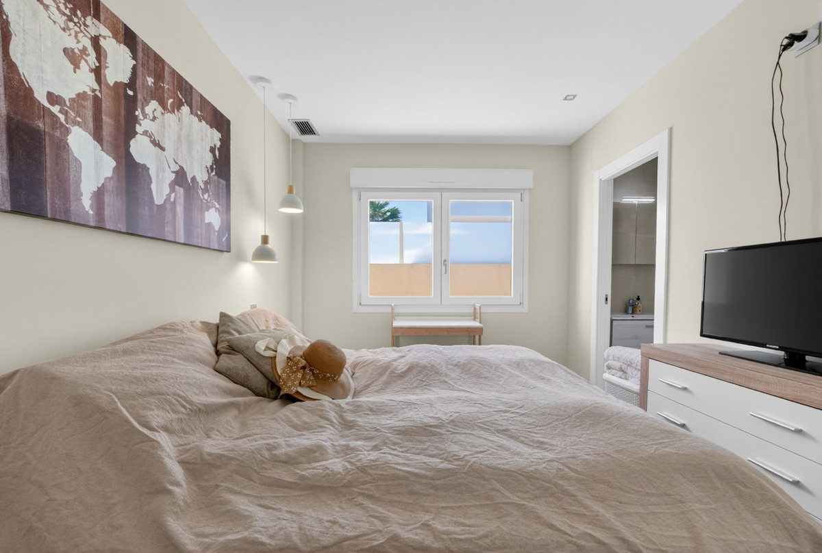 Se vende Villa - Chalet de 3 dormitorios en Costa Blanca, Alicante, España