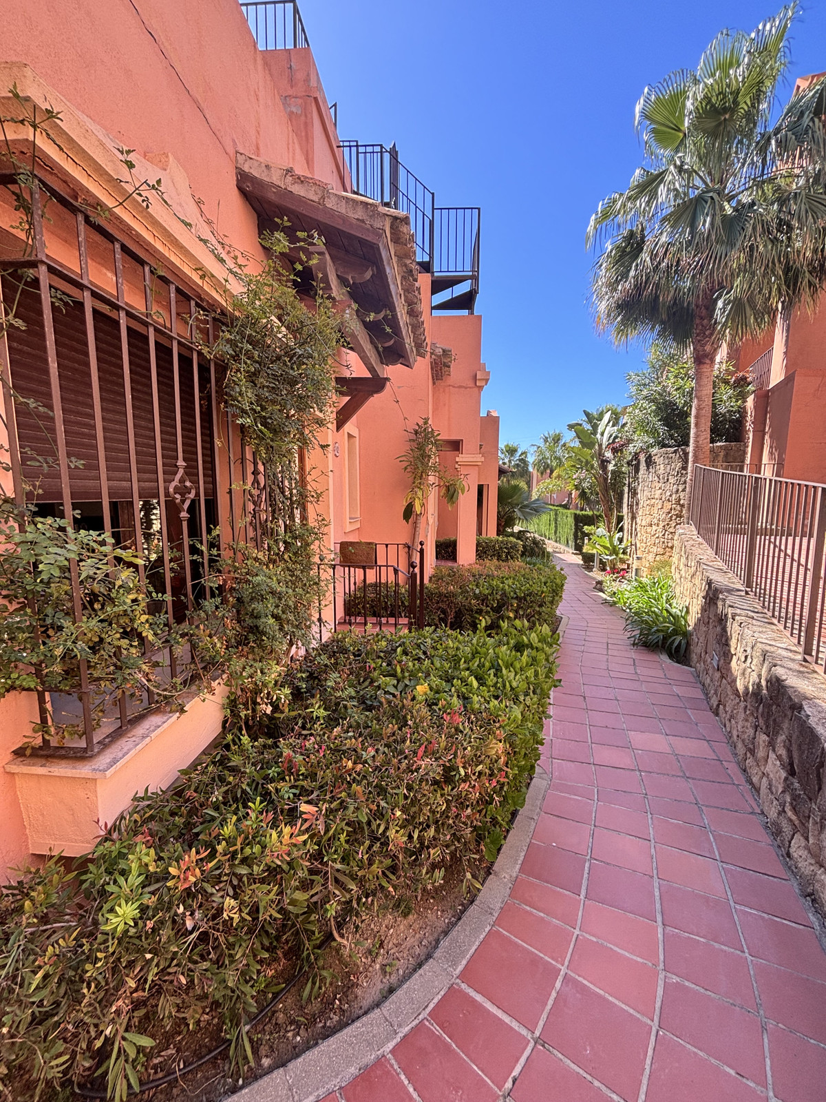 3 Bed Townhouse for sale in Estepona Costa Del Sol, Málaga, Spain