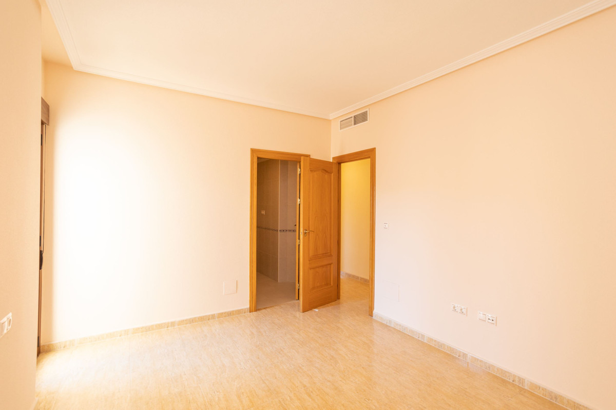 Se vende Adosada de 4 dormitorios en Costa Blanca, Alicante, España