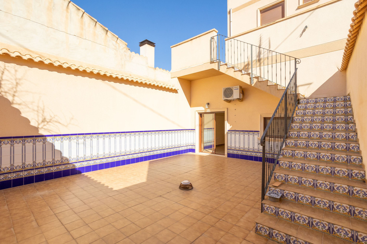 Se vende Adosada de 4 dormitorios en Costa Blanca, Alicante, España
