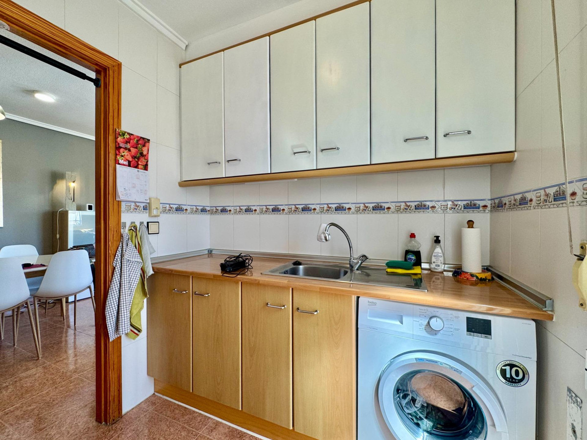 Se vende Villa - Chalet de 3 dormitorios en Costa Blanca, Alicante, España