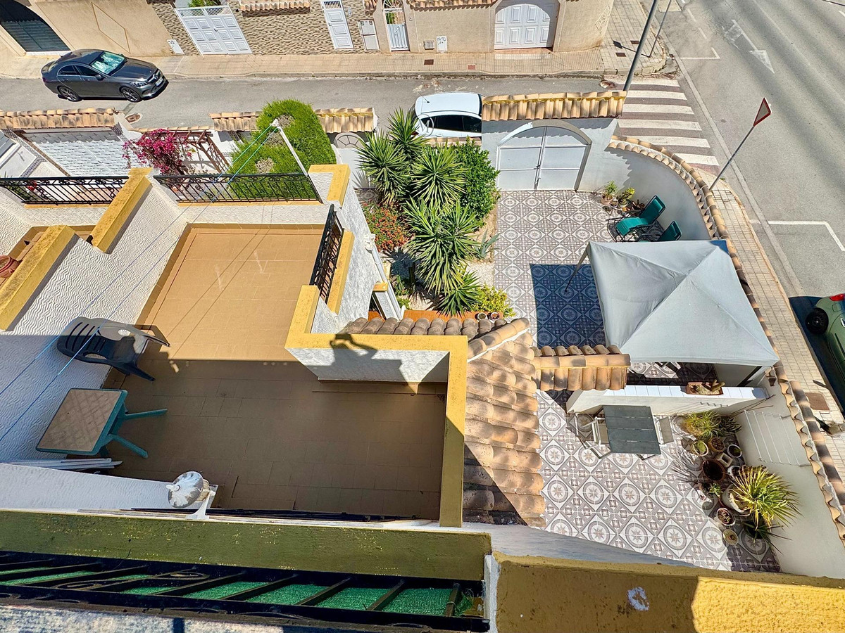 Se vende Villa - Chalet de 3 dormitorios en Costa Blanca, Alicante, España