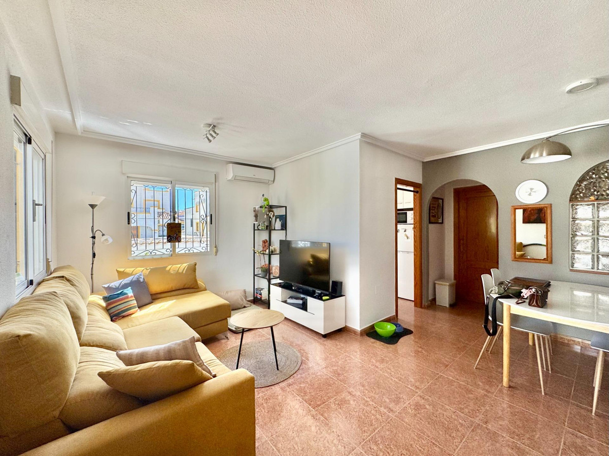 Se vende Villa - Chalet de 3 dormitorios en Costa Blanca, Alicante, España